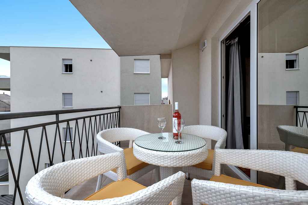 Balkon s garniturom, Makarska apartmani za 4 osobe, Apartman Jony A4 / 03