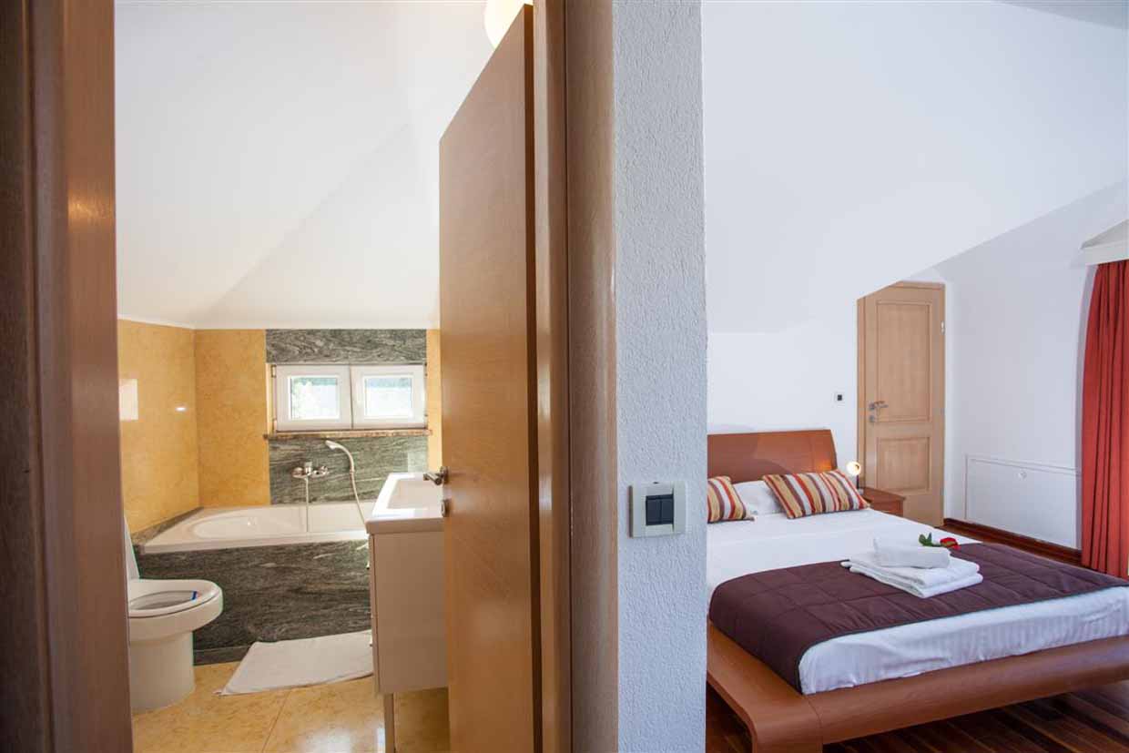 Makarska apartments with Pool - Apartment Stone A9 / 27