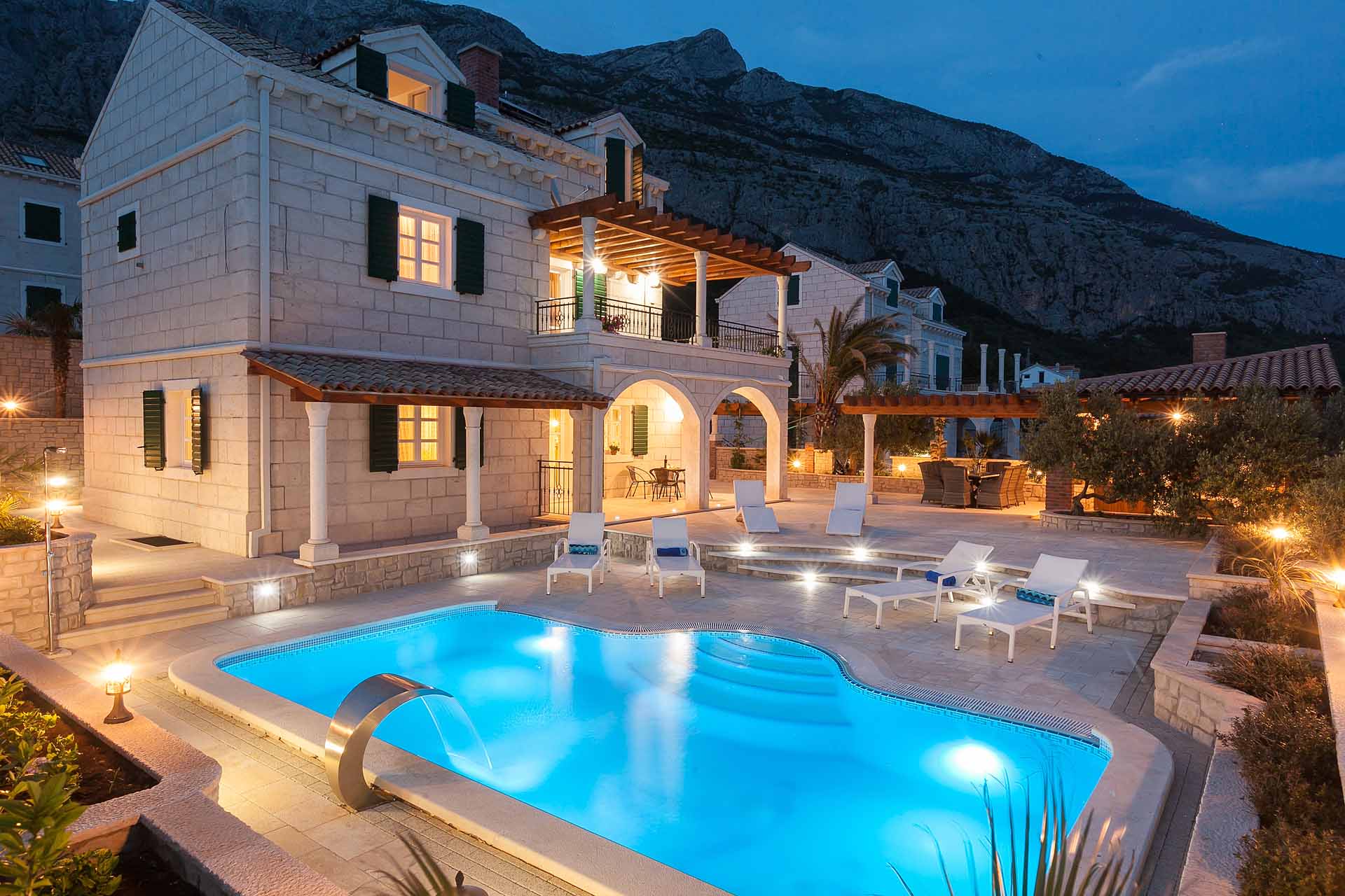Luxus-Ferienhaus Kroatien mit Pool - Makarska Villa Srzic 1 / 62