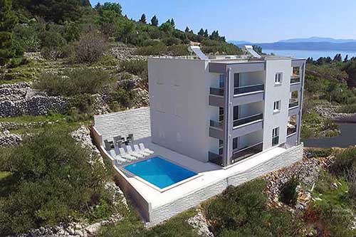 Apartments Drašnice with pool - Apartment Villa Mila A2