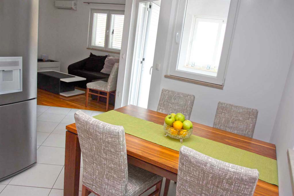 Iznajmljivanje apartmana Makarska - Apartman Anela / 04