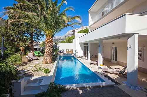 Makarske Kroatien Ferienwohnung mit Pool - Appartement Villa Dada