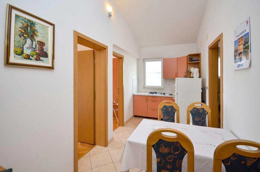 Private accommodation Makarska, Apartment Batinić A2 / 04