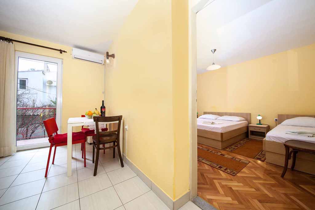 Private accommodation Makarska - Apartment Lenka A1 / 02