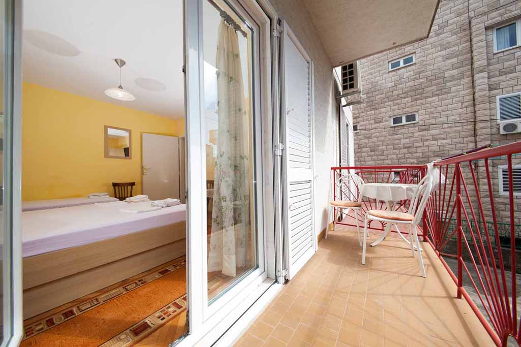 Holiday apartments Makarska - Apartment Lenka A1 / 06