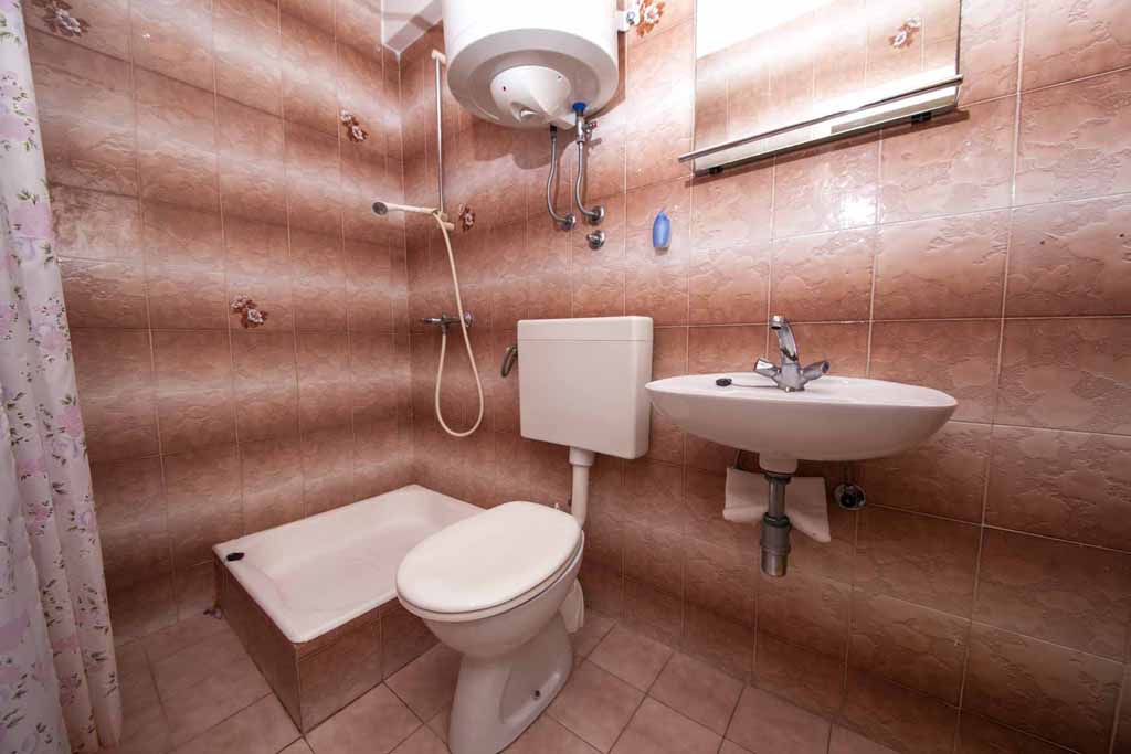 Holiday apartments Makarska - Apartment Lenka A1 / 12