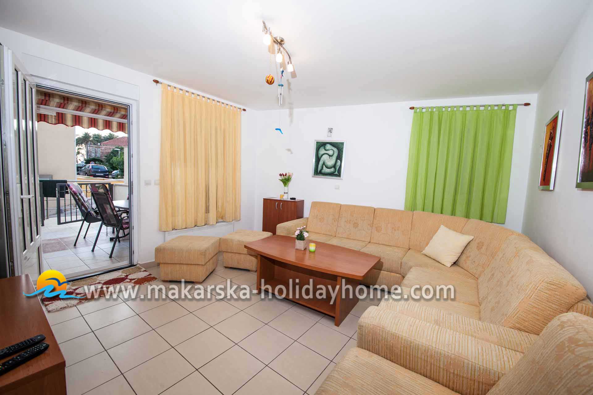 Makarska rivijera apartmani blizu plaže - Apartman Mara A1 / 03