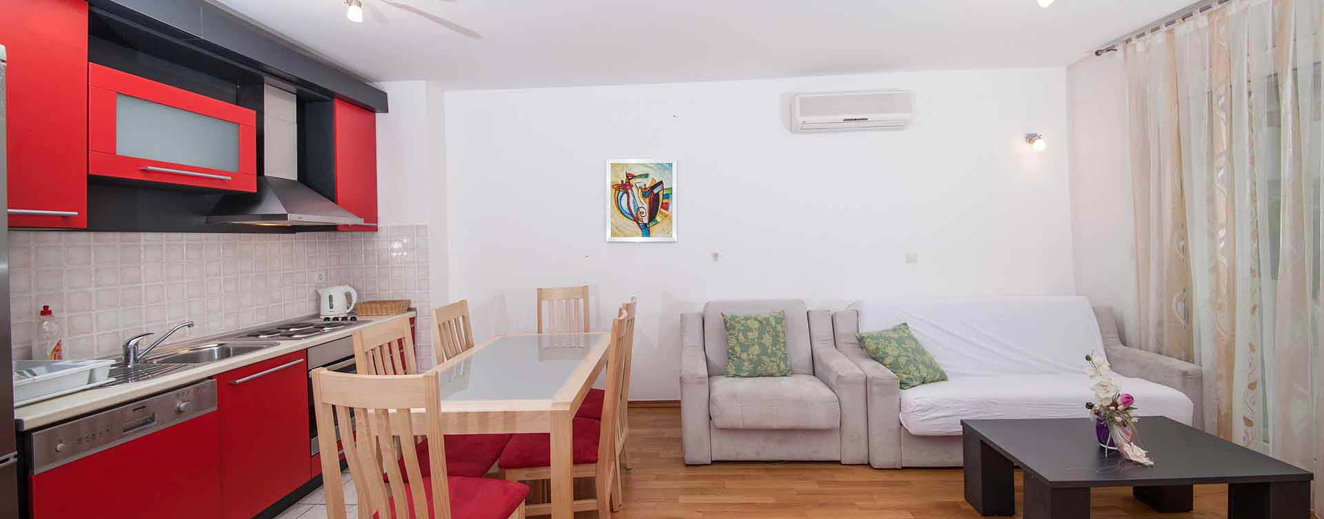 Makarska beach apartments - Apartment Mara A3