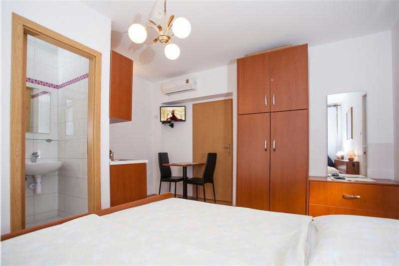 Ferienwohnung Makarska privat - Ferienwohnung Marita S2 / 04