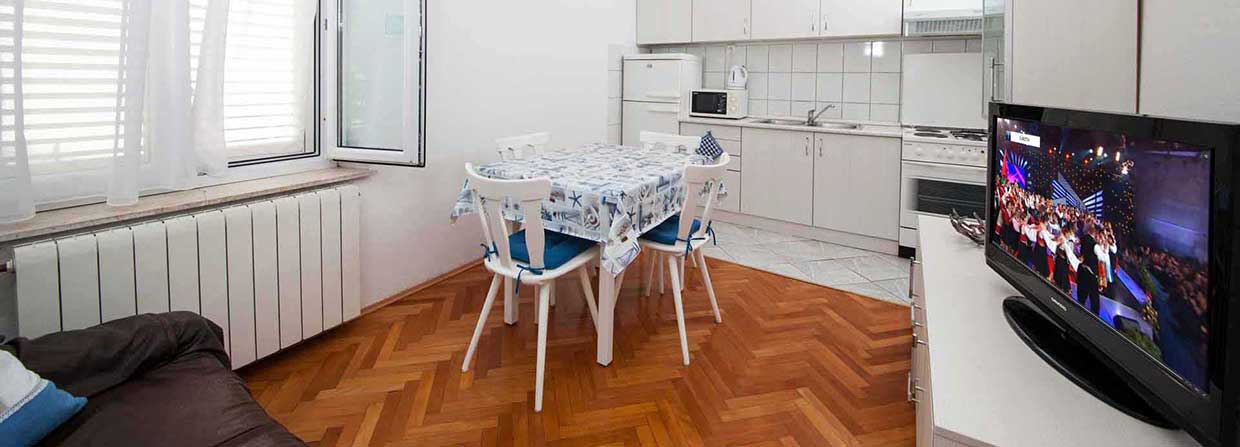 Tanie kwatery Makarska dla 4 osób - Apartament Marita A3