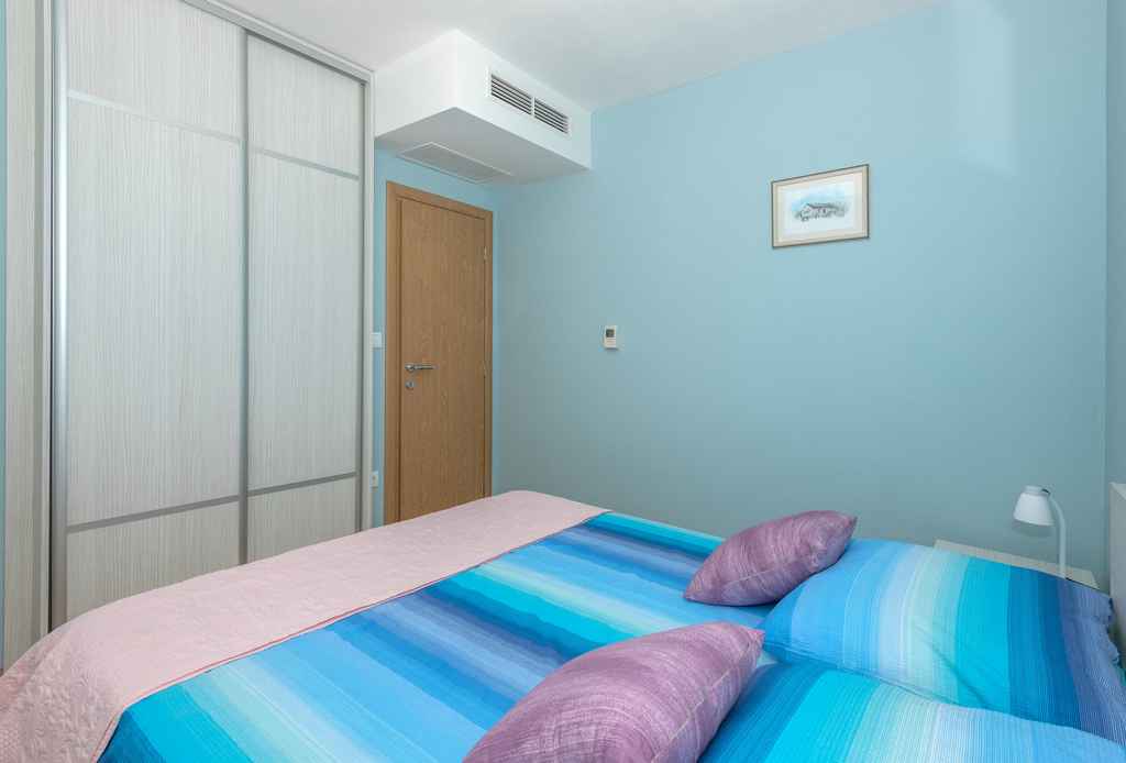 Schlafzimmer mit Doppelbett - Apartment Ratko A1 / 16