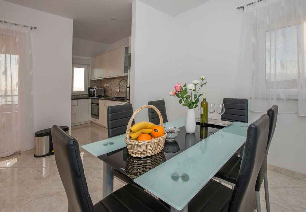 Makarska ubytování v soukromí - Apartmán Ratko A2 / 08