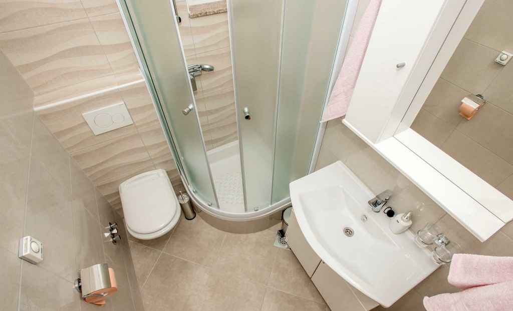 Koupelna 1 - Apartmán Ratko A2 / 17