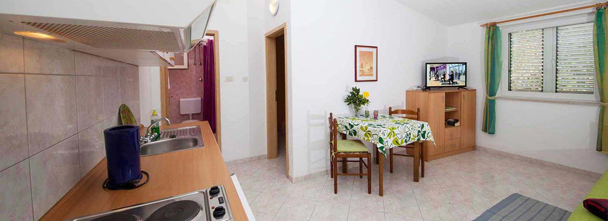 Levné apartmány Makarska - Apartmán Slavko A2