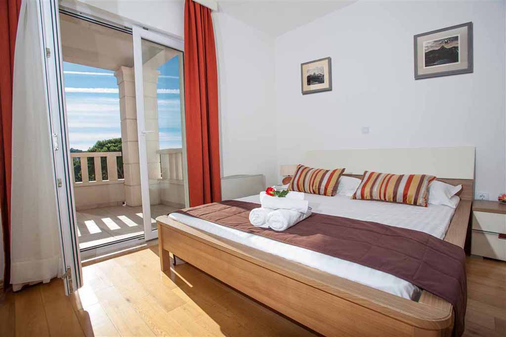 Private accommodation Makarska - Apartment Stone A1 / 15
