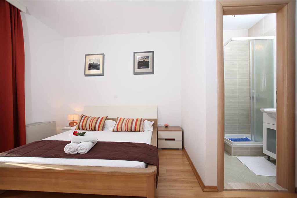 Makarska, Ferienwohnung für 5 Personen - Apartment Stone A1 / 23