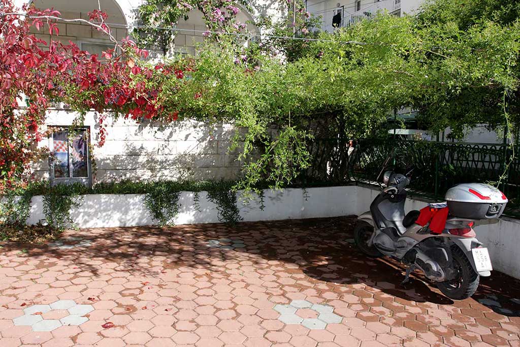 Prywatny parking, kwatery prywatne Makarska, Apartament Vanda A2 / 04