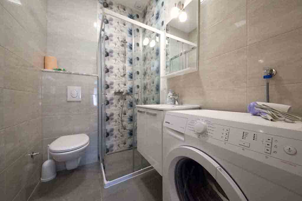 Koupelna s pračkou - Apartmán Ivka A1 / 32