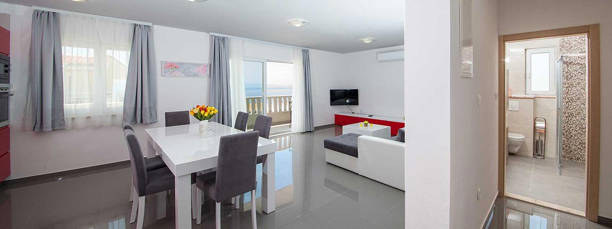 Apartments with pool Makarska - Apartment Villa Ivka A3