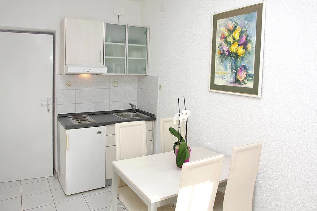 Apartamenty Makarska dla 4 osób, Rezerwacja Makarska, Apartament Bruno A1 / 02