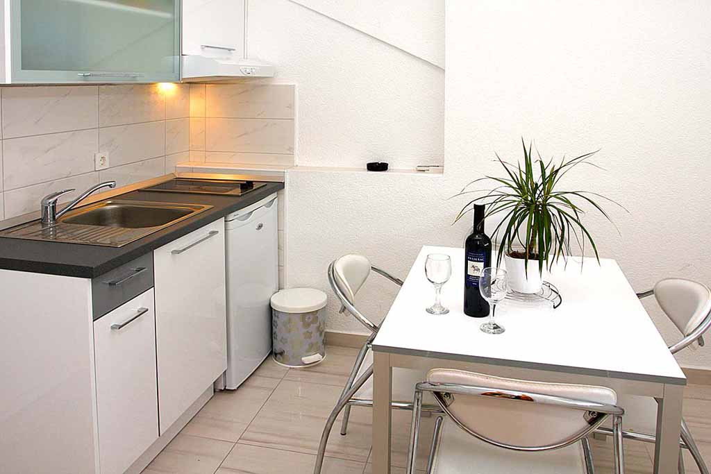 Jadalnia w mieszkaniu, Chorwacja apartamenty nad morzem, Apartament Bruno A6 / 03