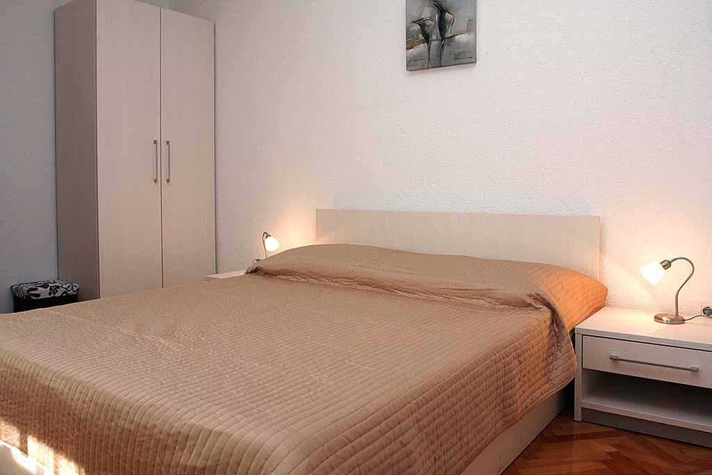 Podwójne łóżko w sypialni, Chorwacja kwatery prywatne, Apartament Bruno A6 / 07