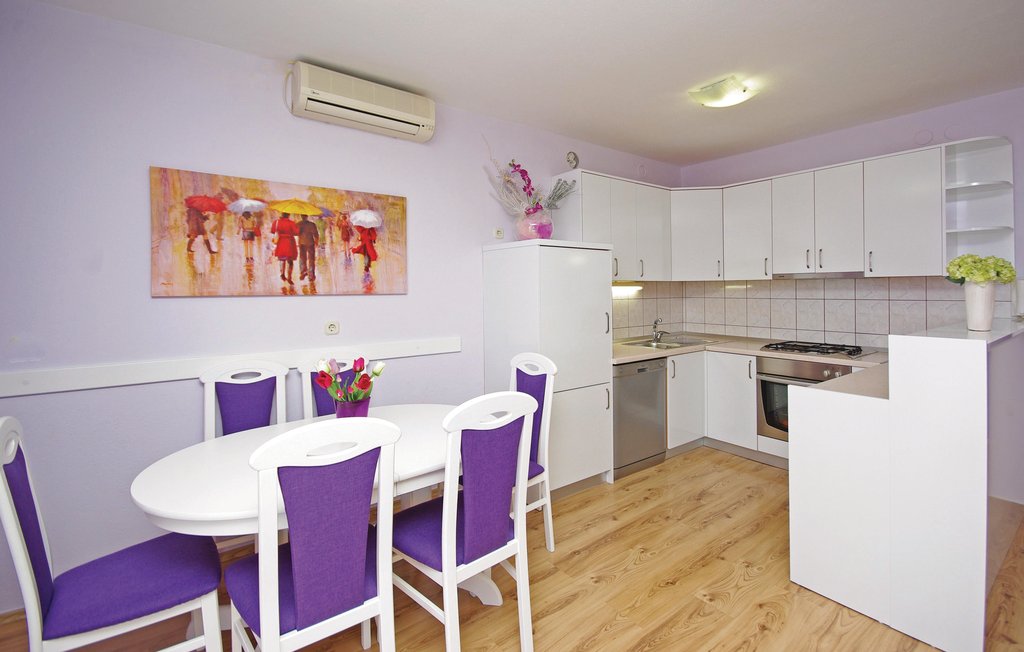 Kuchnia jest częścią salonu - Apartament Ivan A4 / 08