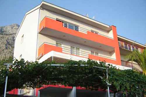 Makarska jeftini Apartmani za 4 do 6 osoba - Apartman Ivan A3