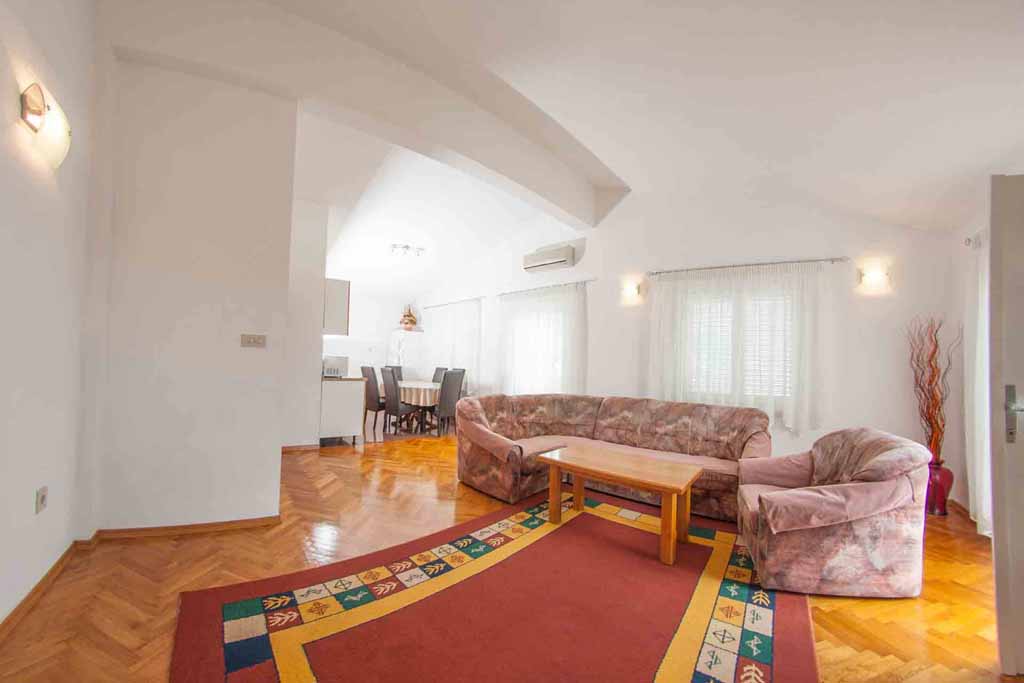 Apartmani Makarska za 7 osoba - Apartman Zdravko A1 / 08