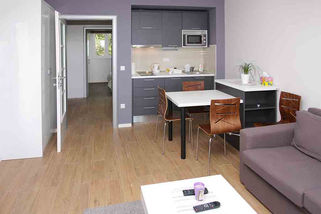 Kjøkken med spiseplass - Leilighet Kesara A2 / 07