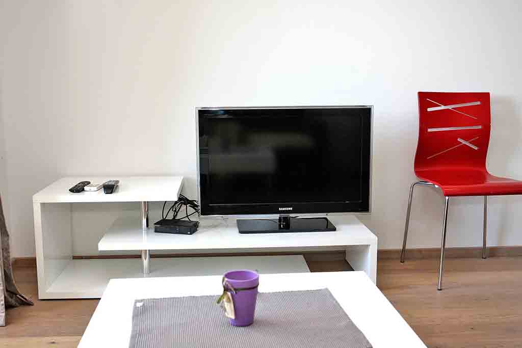 Гостиная и столовая в квартире, Апартамент Кесара А4 / 07