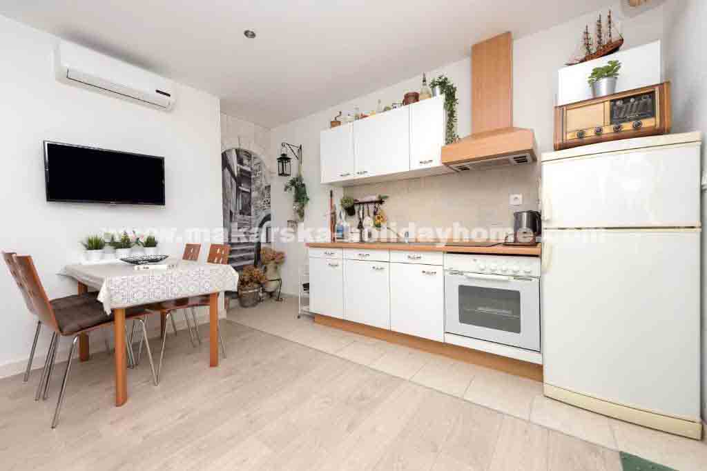 Ferienwohnung Podgora, Küche - Ferienwohnung Damjan A2 / 05