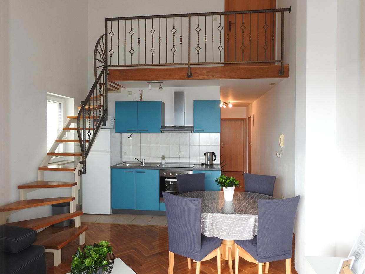 Living room with kitchen - Apartment Marina / 08