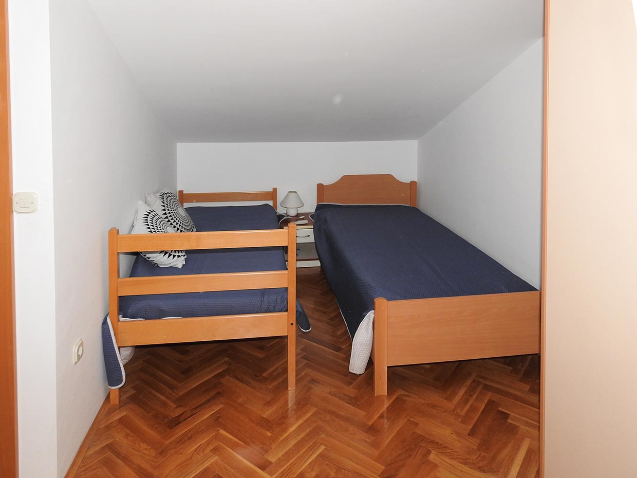 Room with 2 single beds - Apartment Marina / 16