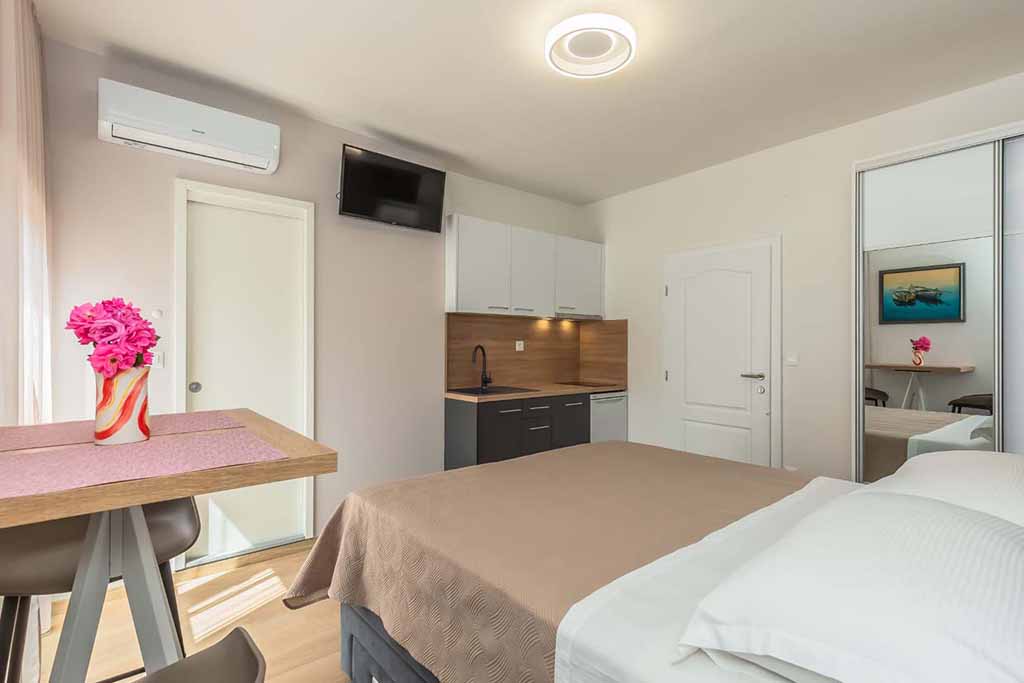 Bedroom with kitchen - Apartment Monika A3 / 08