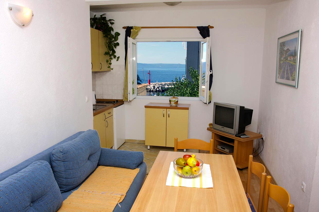 Tučepi private accommodation - Apartment Ivo a4 / 03