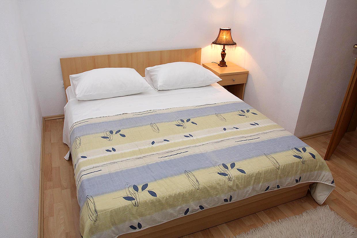 Podwójne łóżko w sypialni, Makarska riviera noclegi, Apartament Ivo A4 / 14