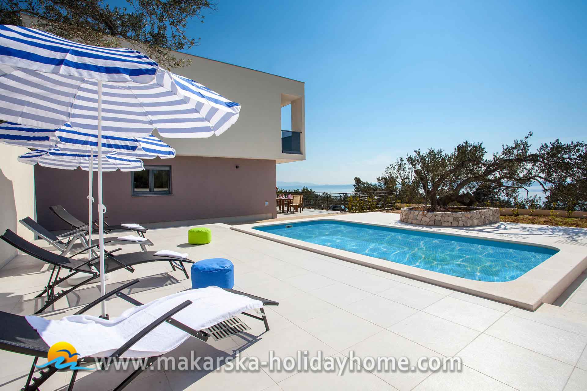 Makarska Kroatien - Ferienhaus mit Pool - Villa Silva / 02