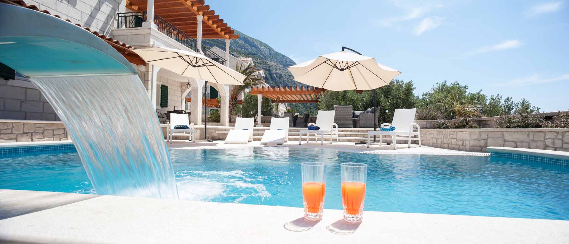 Luxus-Ferienhaus Kroatien mit Pool - Makarska Villa Srzic 1 / 03