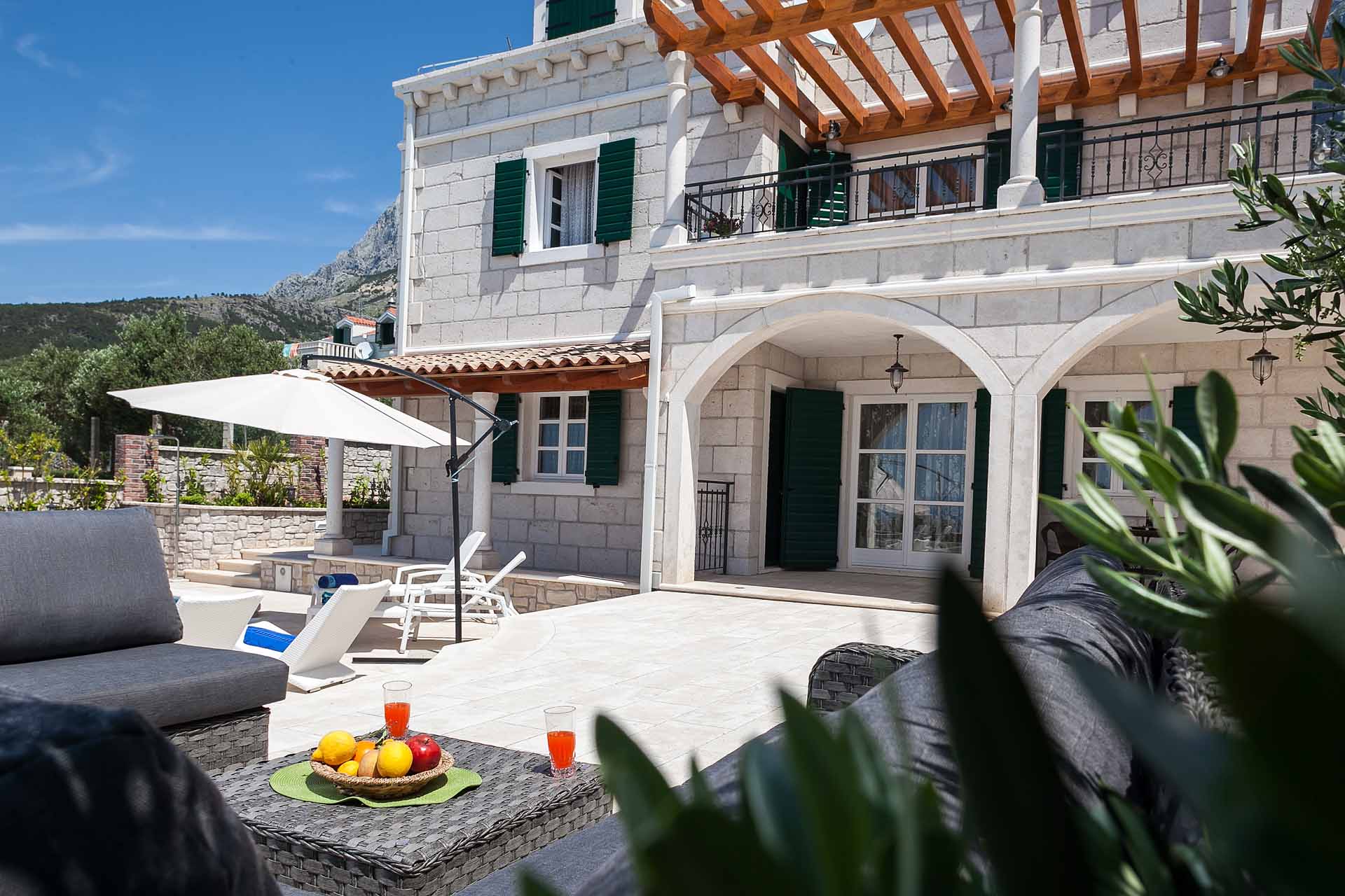 Luxus-Ferienhaus Kroatien mit Pool - Makarska Villa Srzic 1 / 16