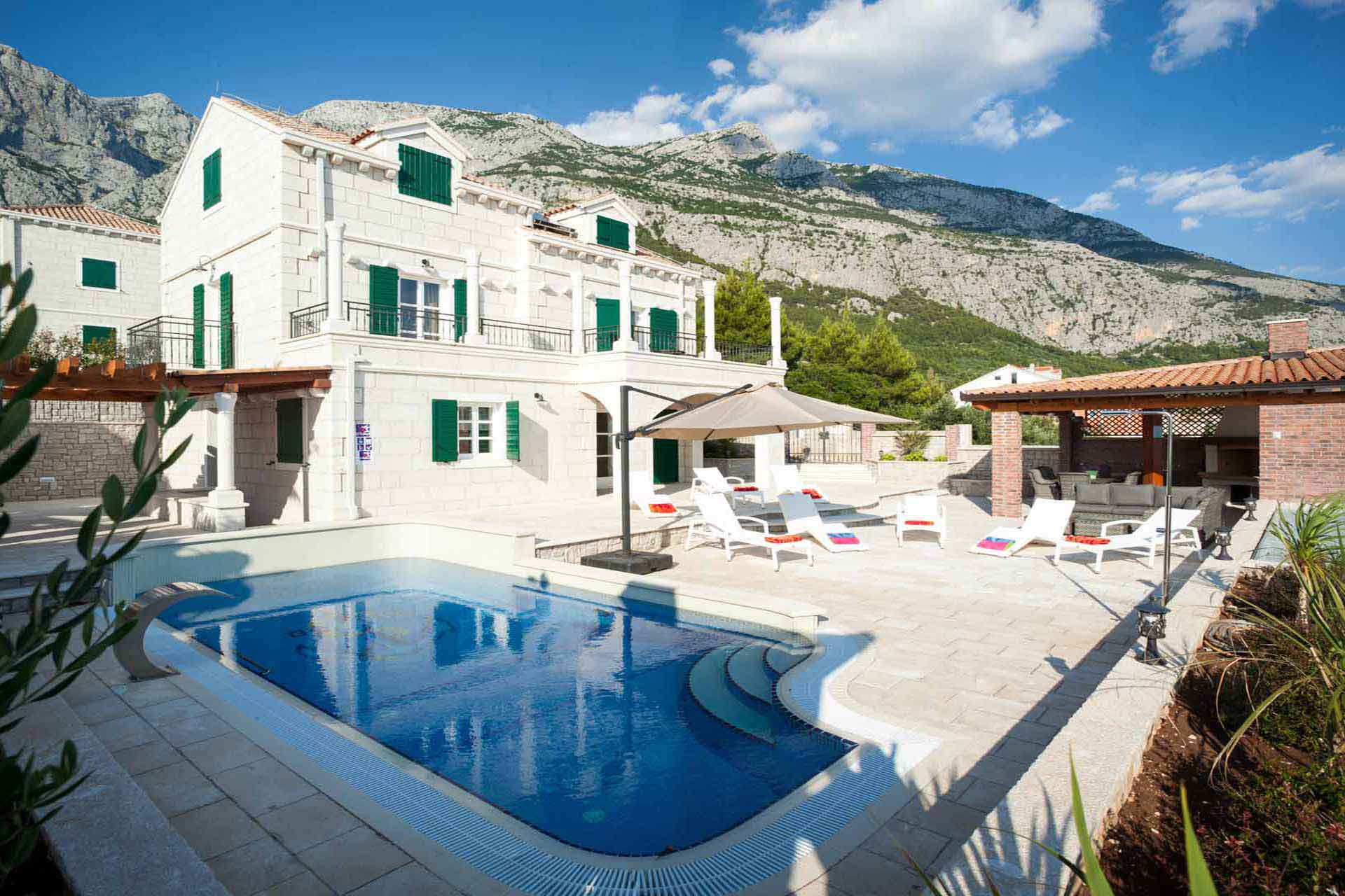 Hyra Hus i Kroatien med Pool - Makarska Villa Srzic 2 / 01