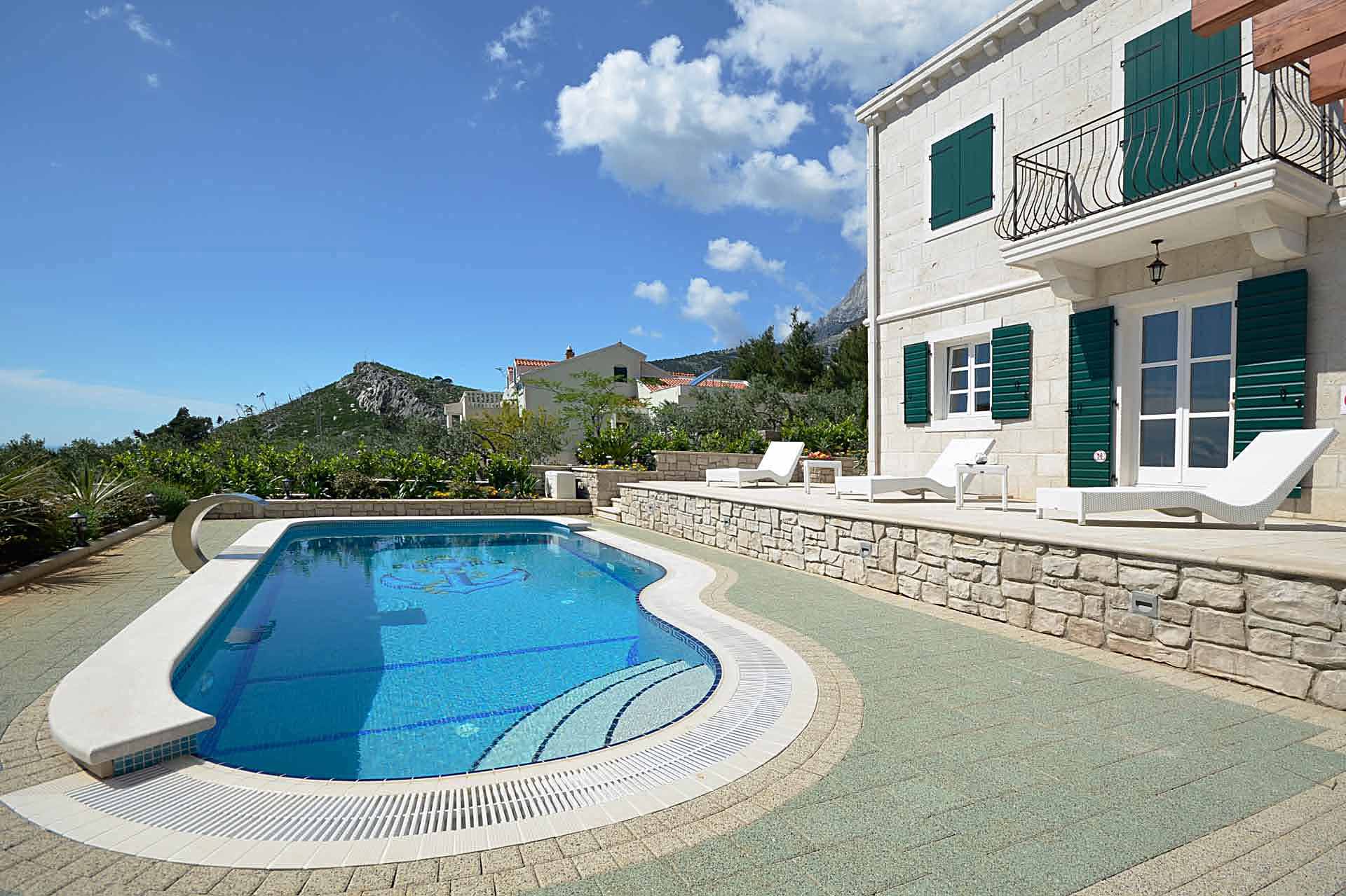 Makarska Kroatien - Ferienhaus mit Pool - Villa Srzic 3 / 06