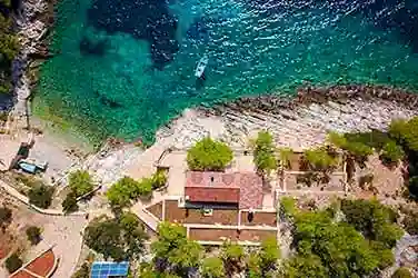 Robinson Ferie i Kroatien - Naturupplevelse med Privat Strand