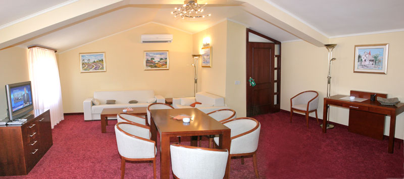 Hotel in Makarska center - Villa Riva / 11