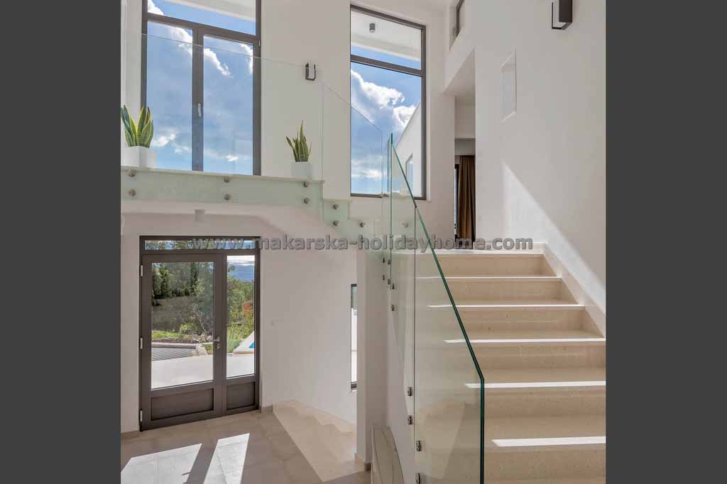 Bedroom and bathroom - Villa Dubravka / 14