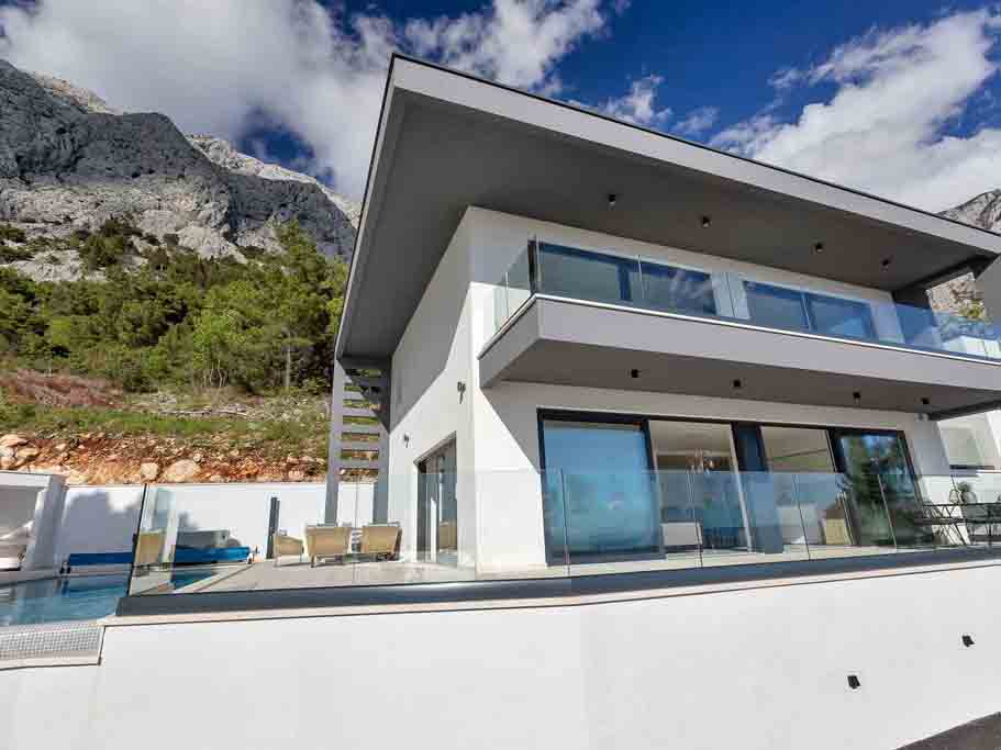 Villa Baška Voda s bazénem - Villa Nikolina / 02