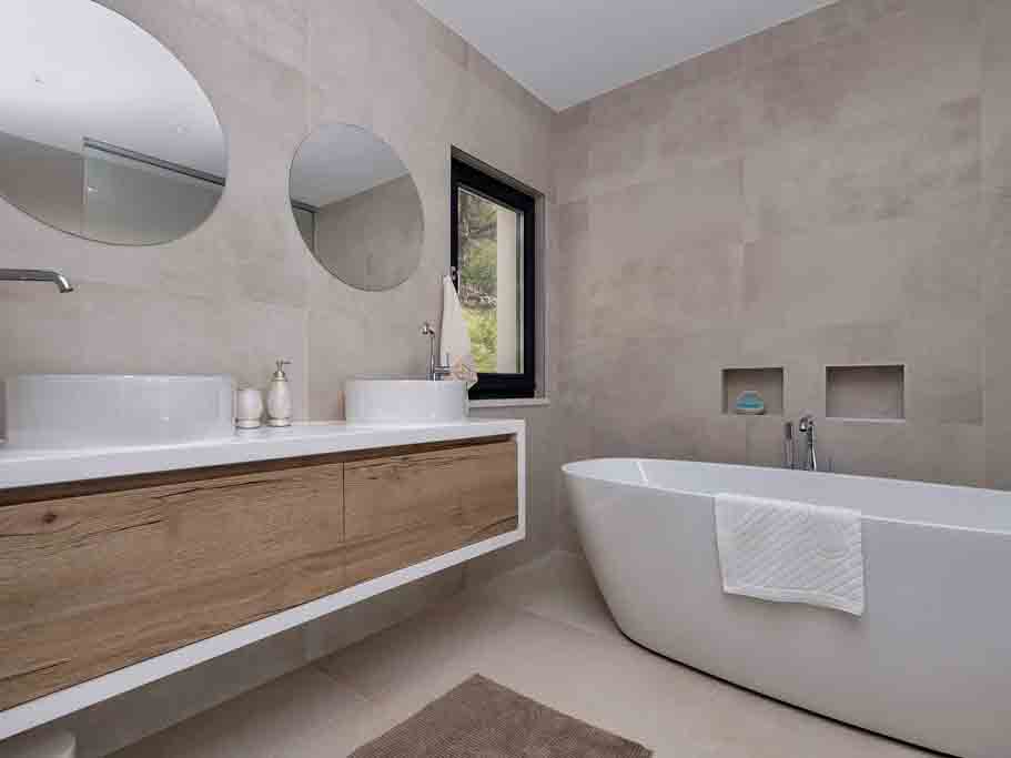 Extra large bedroom - Villa Nikolina / 17