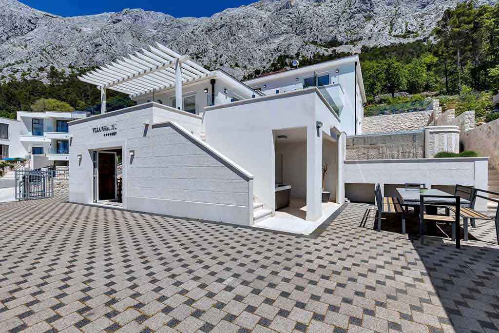 Роскошная вилла с бассейном Макарска - Вилла Инес / 08