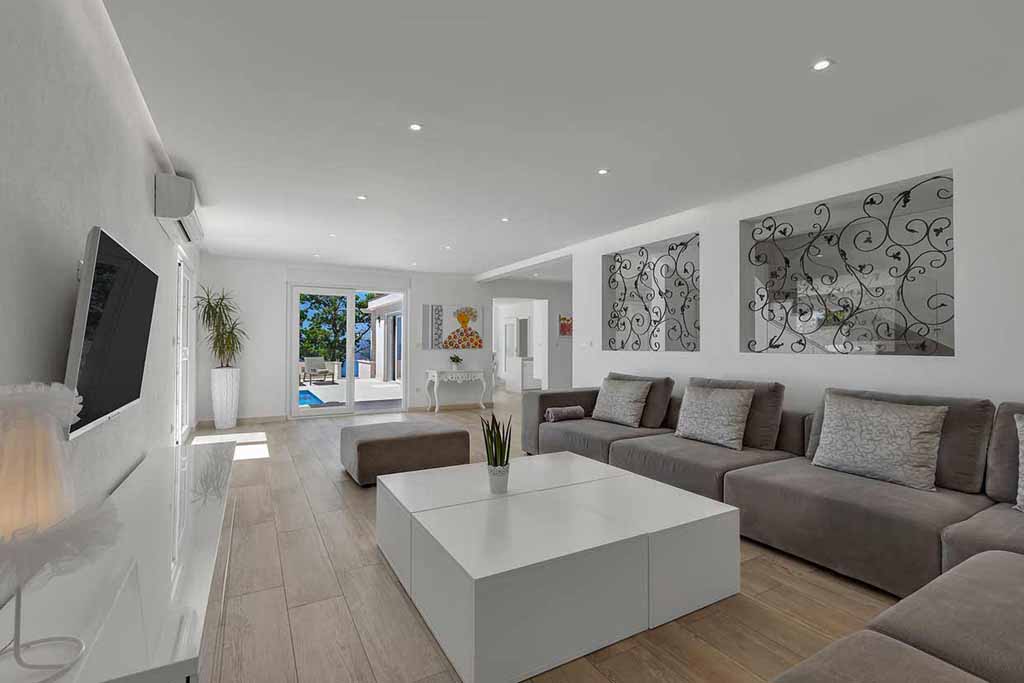 Макарска ривьера - Виллы с бассейном - Вилла Инес / 24