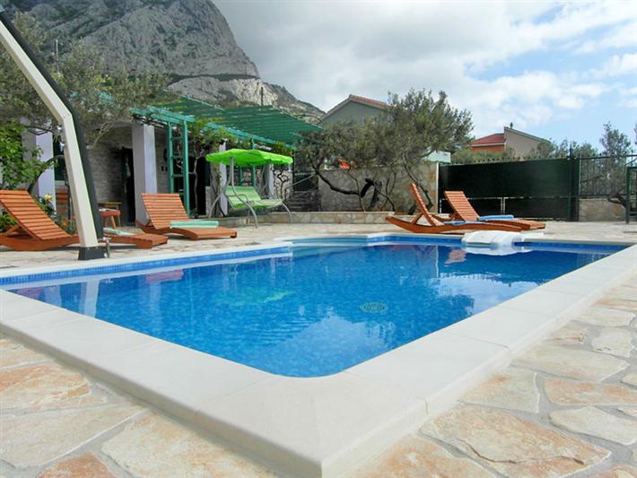 Бассейн на вилле - Отдых в Хорватии - Вилла Марио / 04